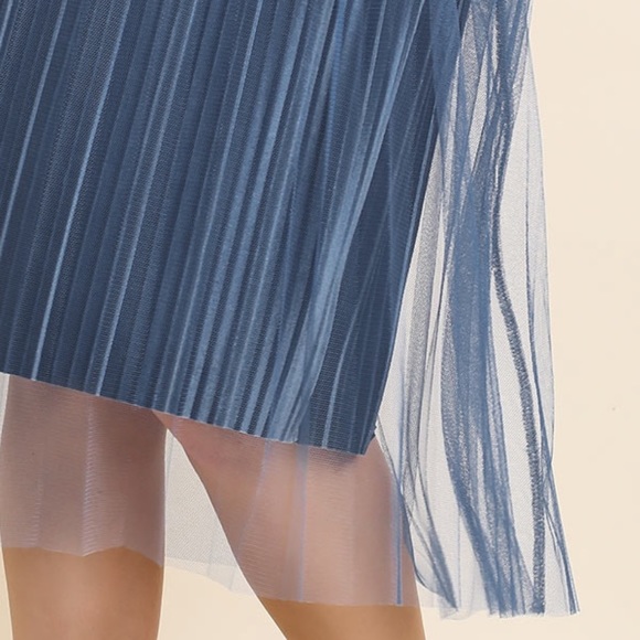 Velvet and tulle layered skirt - Picture 2 of 4